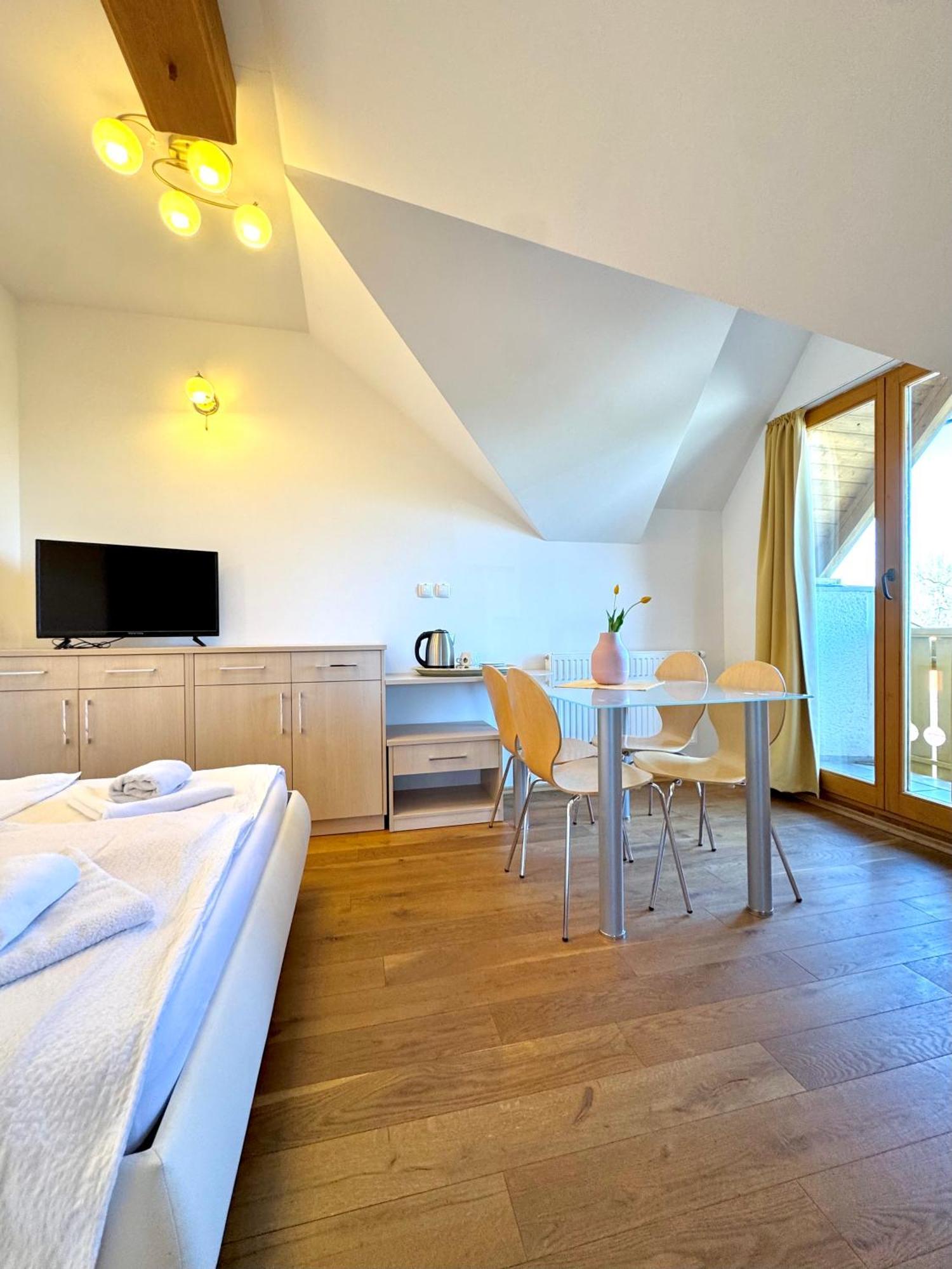 Guest House Domacija Krnc Hrib pri Hinjah 외부 사진