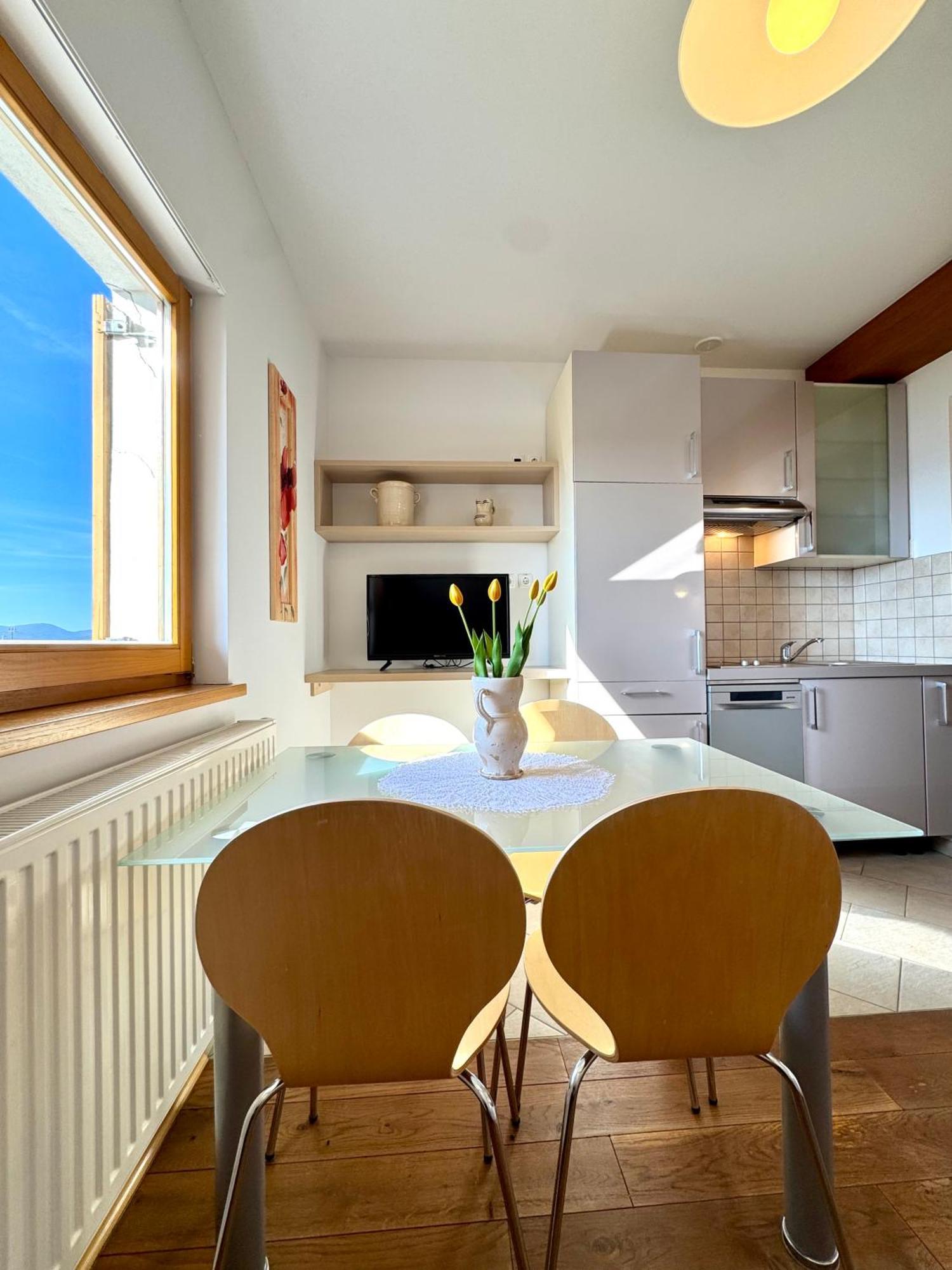 Guest House Domacija Krnc Hrib pri Hinjah 외부 사진